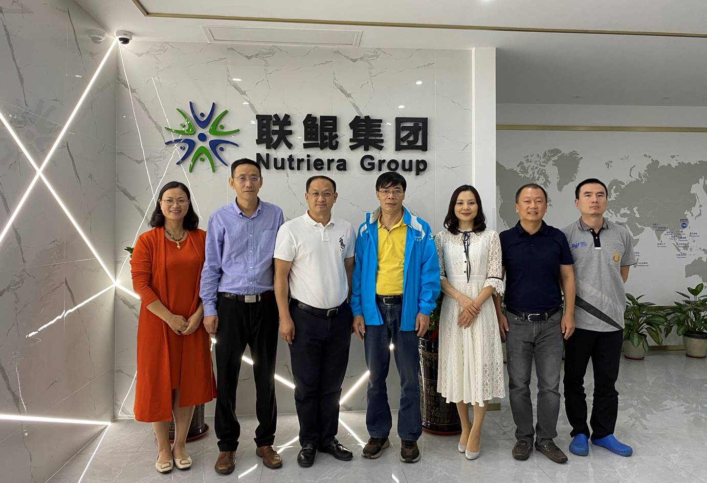 El Grupo Nutriera y el Ocean College de la Universidad Agrícola del Sur de China celebraron la ceremonia de firma y listado de la base de cooperación entre la industria, la universidad y la investigación y la base de enseñanza práctica.